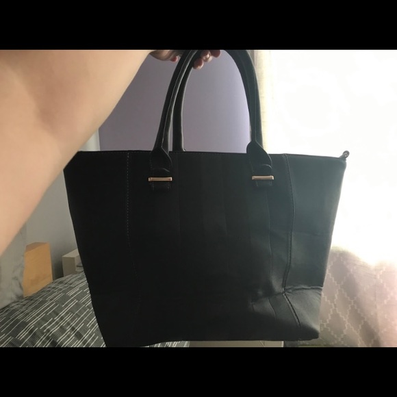 Black Michael Kores Purse - Picture 3 of 4